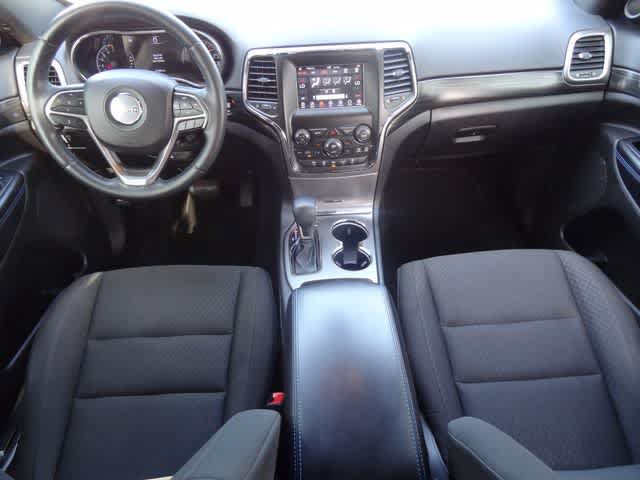Used 2019 Jeep Grand Cherokee Laredo RWD image 13