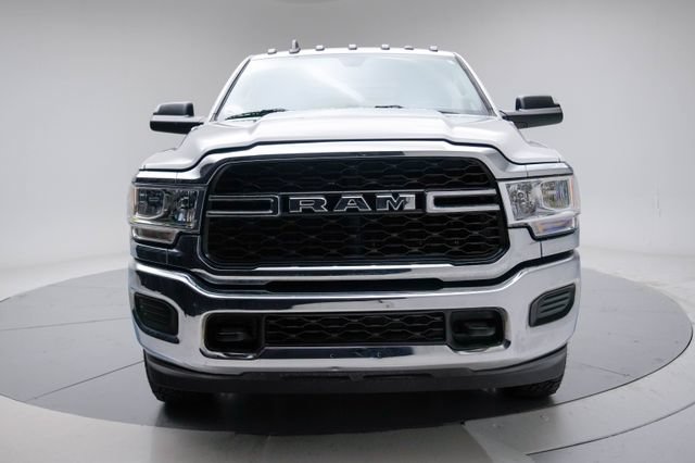 Used 2020 RAM 3500 Tradesman w/ Chrome Appearance Group AWD/4WD image 11