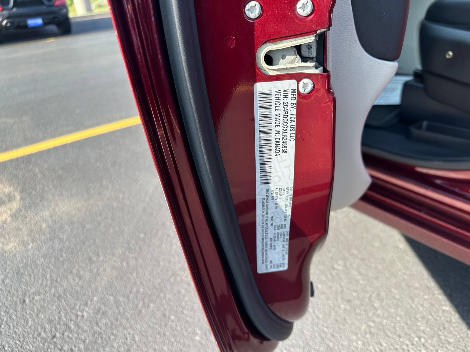 Used 2020 Dodge Grand Caravan SXT w/ Driver Convenience Group FWD image 48