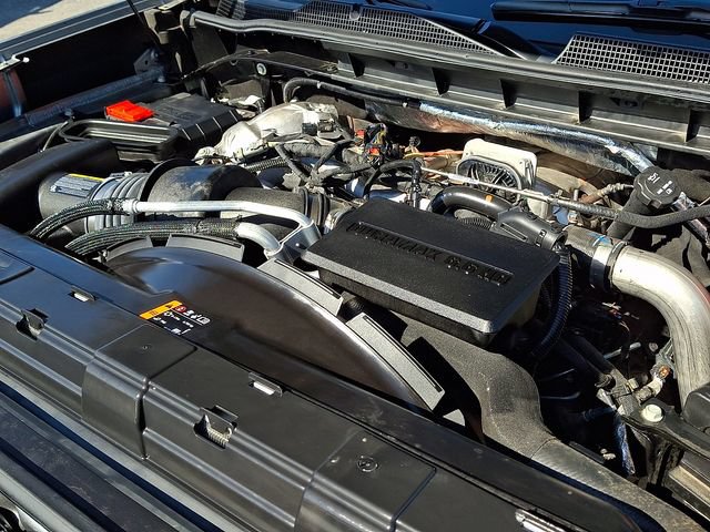 Used 2025 Chevrolet Silverado 2500 High Country w/ High Country Premium Package AWD/4WD image 27