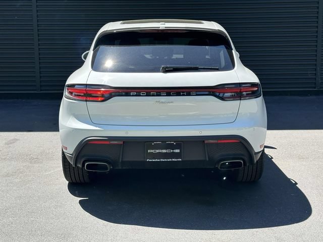 Used 2026 Porsche Macan AWD/4WD image 4