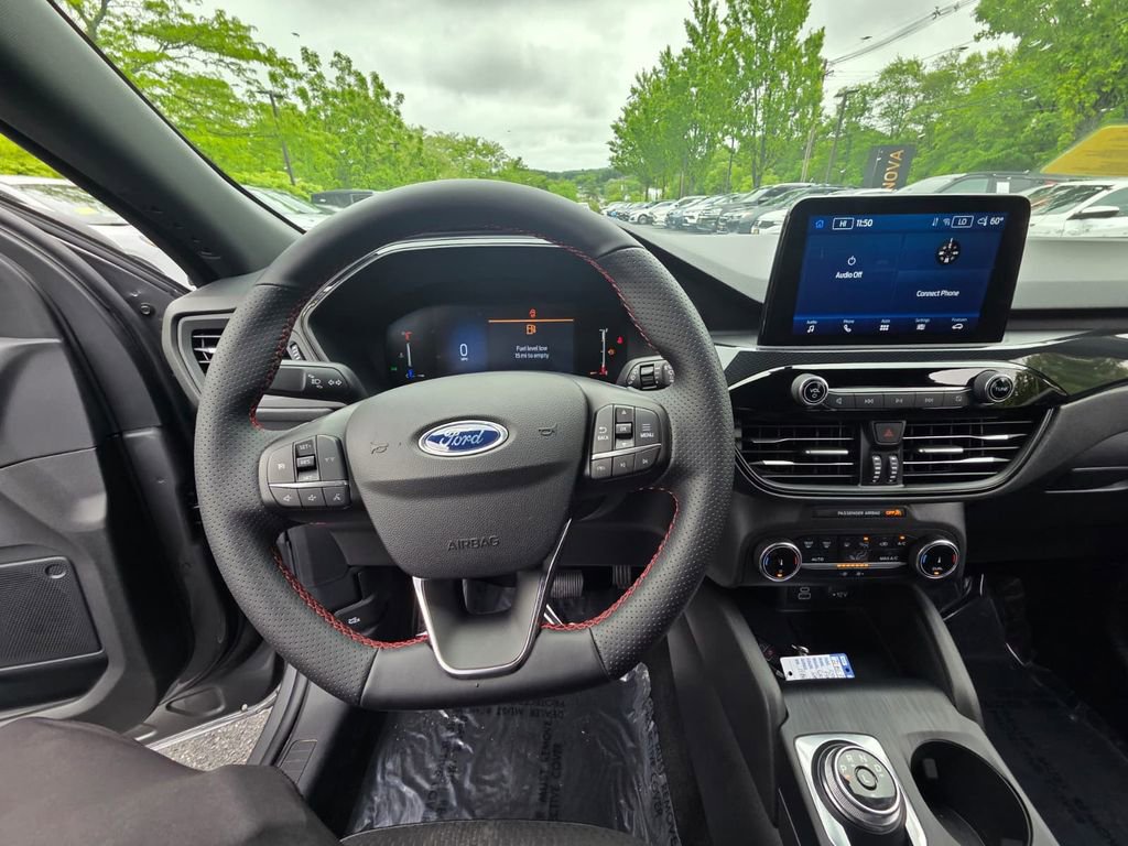 Used 2025 Ford Escape ST-Line AWD/4WD image 21