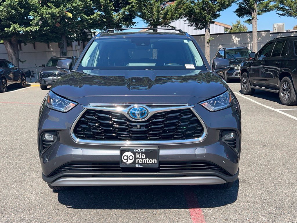 Used 2021 Toyota Highlander Platinum AWD/4WD image 4