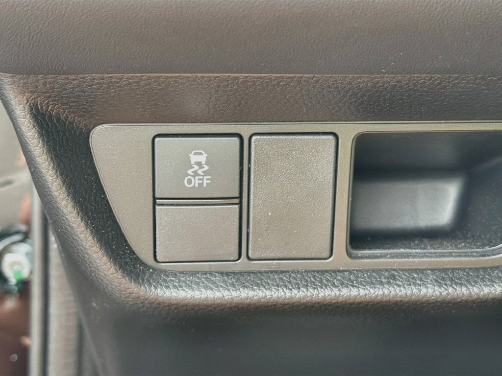Used 2025 Honda HR-V EX-L image 27