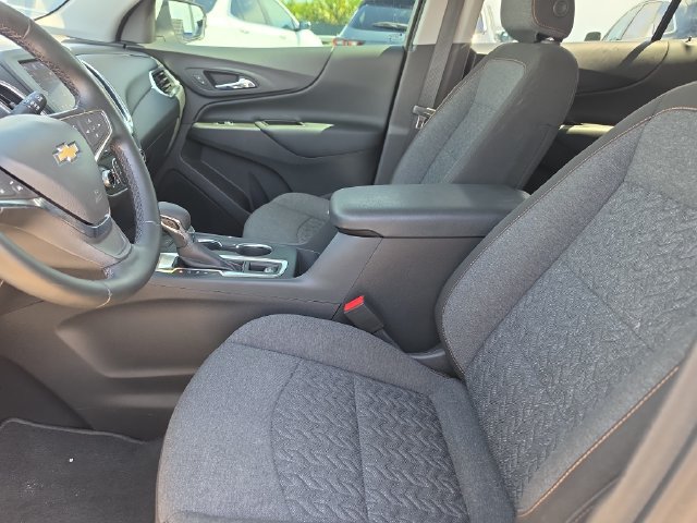 Used 2024 Chevrolet Equinox LT FWD image 16