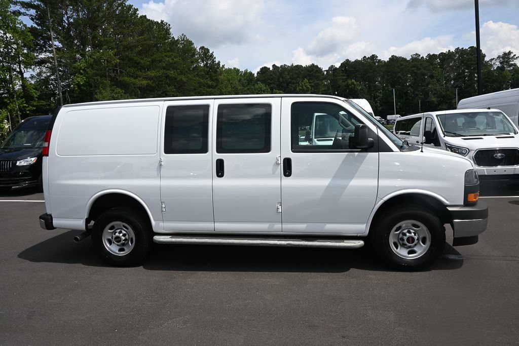 Used 2024 GMC Savana 2500 w/ Driver Convenience Package RWD image 21