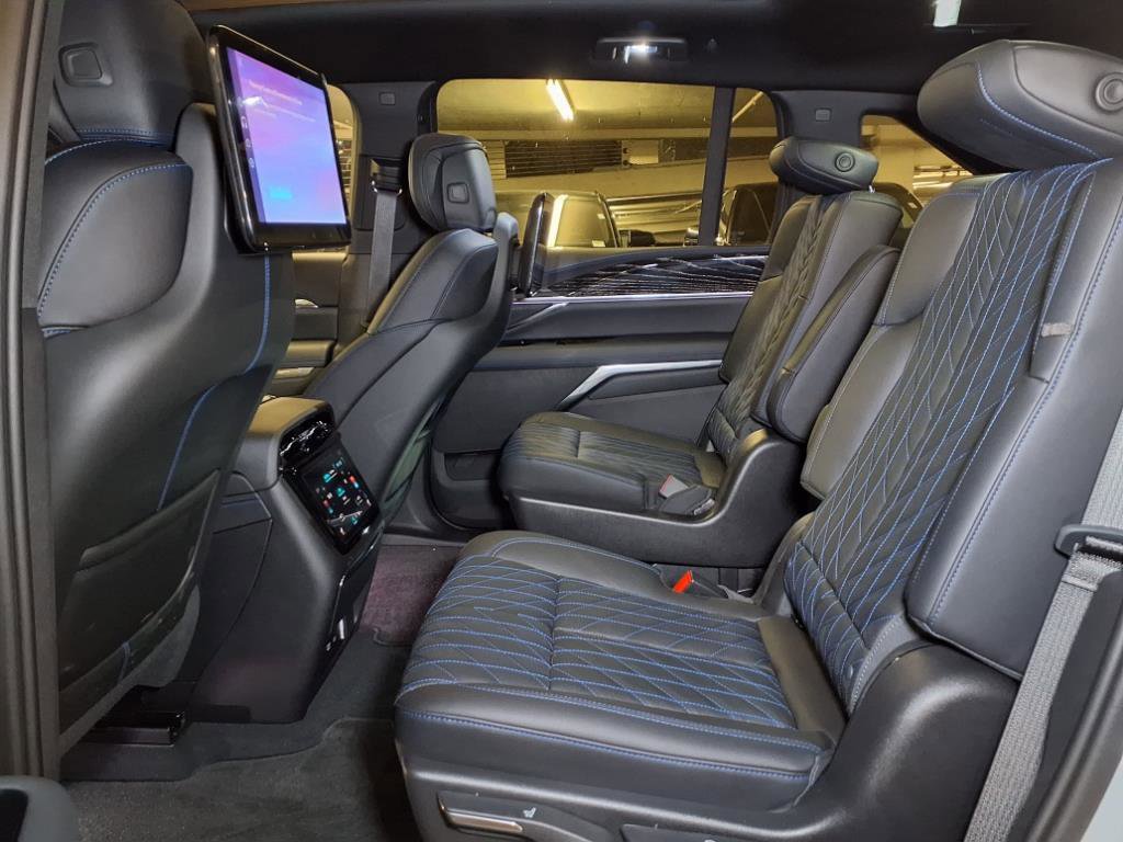New 2026 Cadillac Escalade IQL Luxury image 12