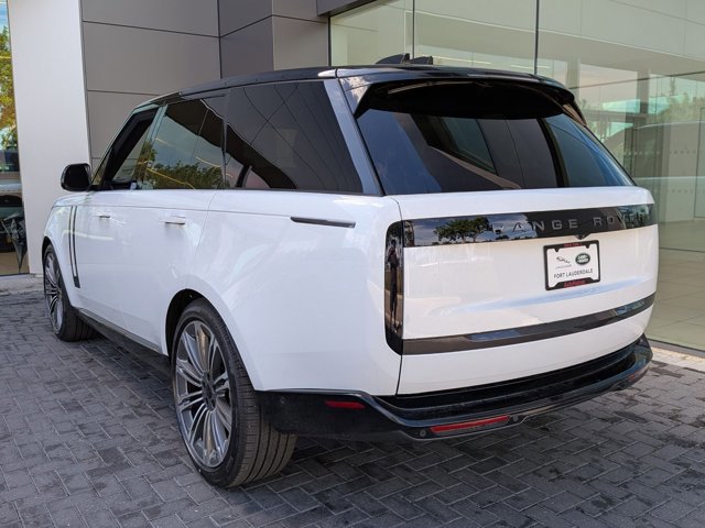 New 2026 Land Rover Range Rover SE image 8