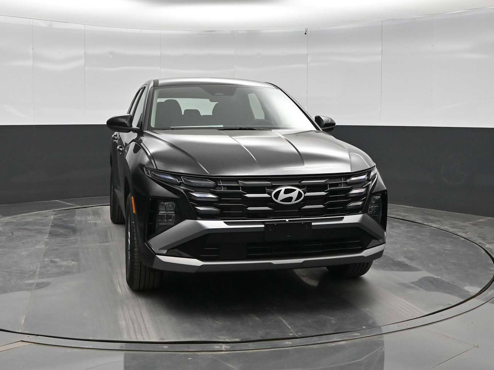 New 2026 Hyundai Venue SEL FWD video 2