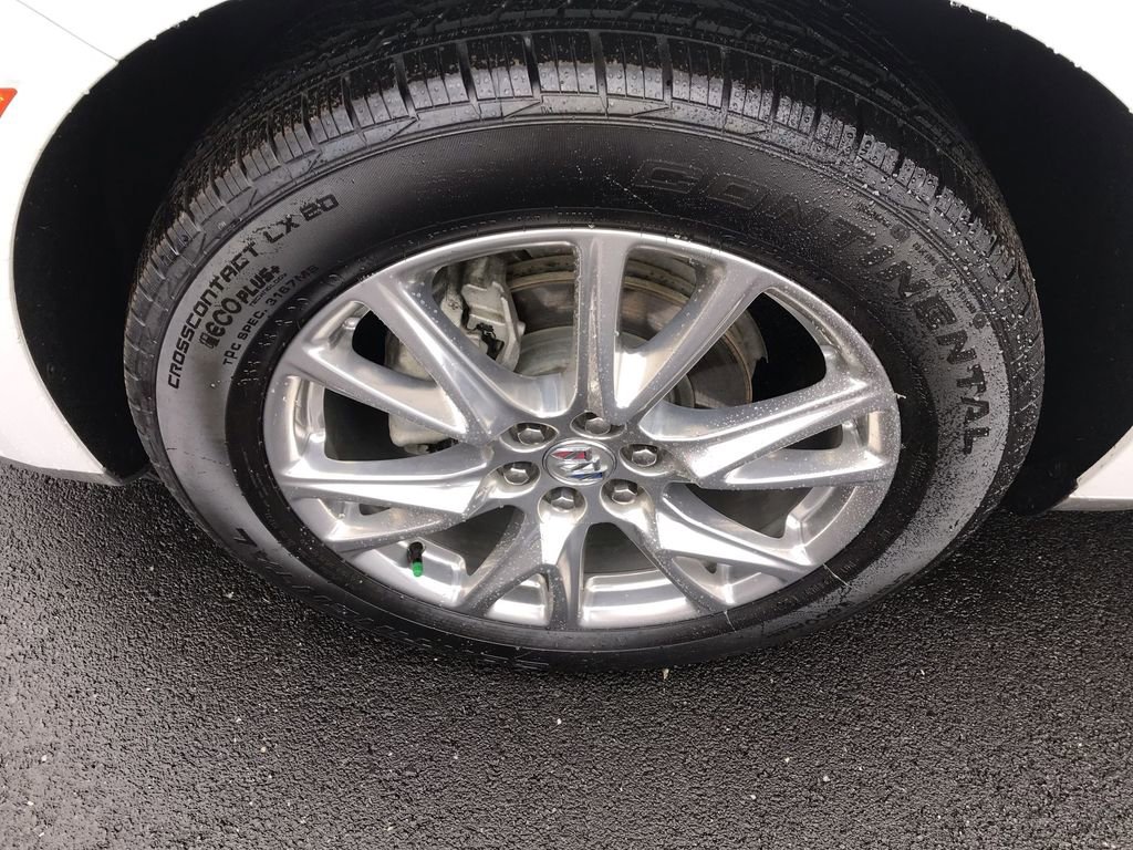 Used 2023 Buick Enclave Essence w/ Experience Buick Package AWD/4WD image 10