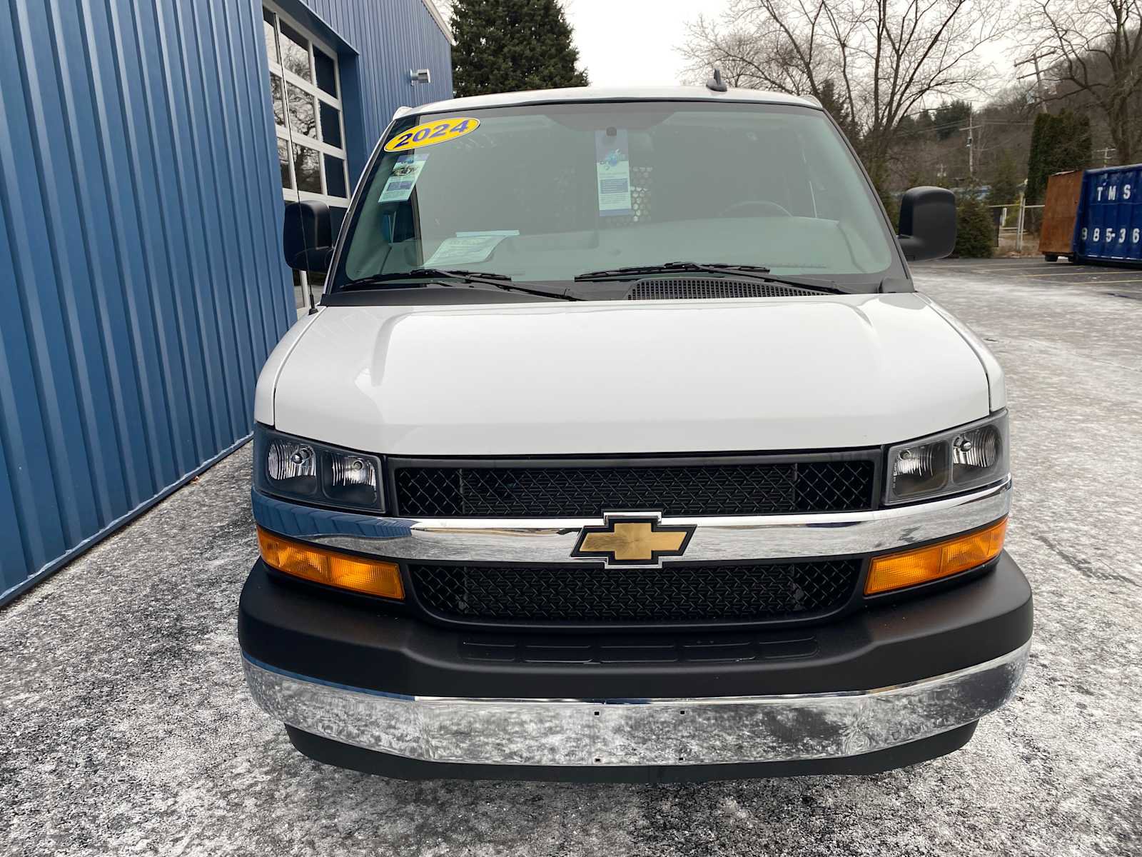 Used 2024 Chevrolet Express 2500 w/ Driver Convenience Package image 10