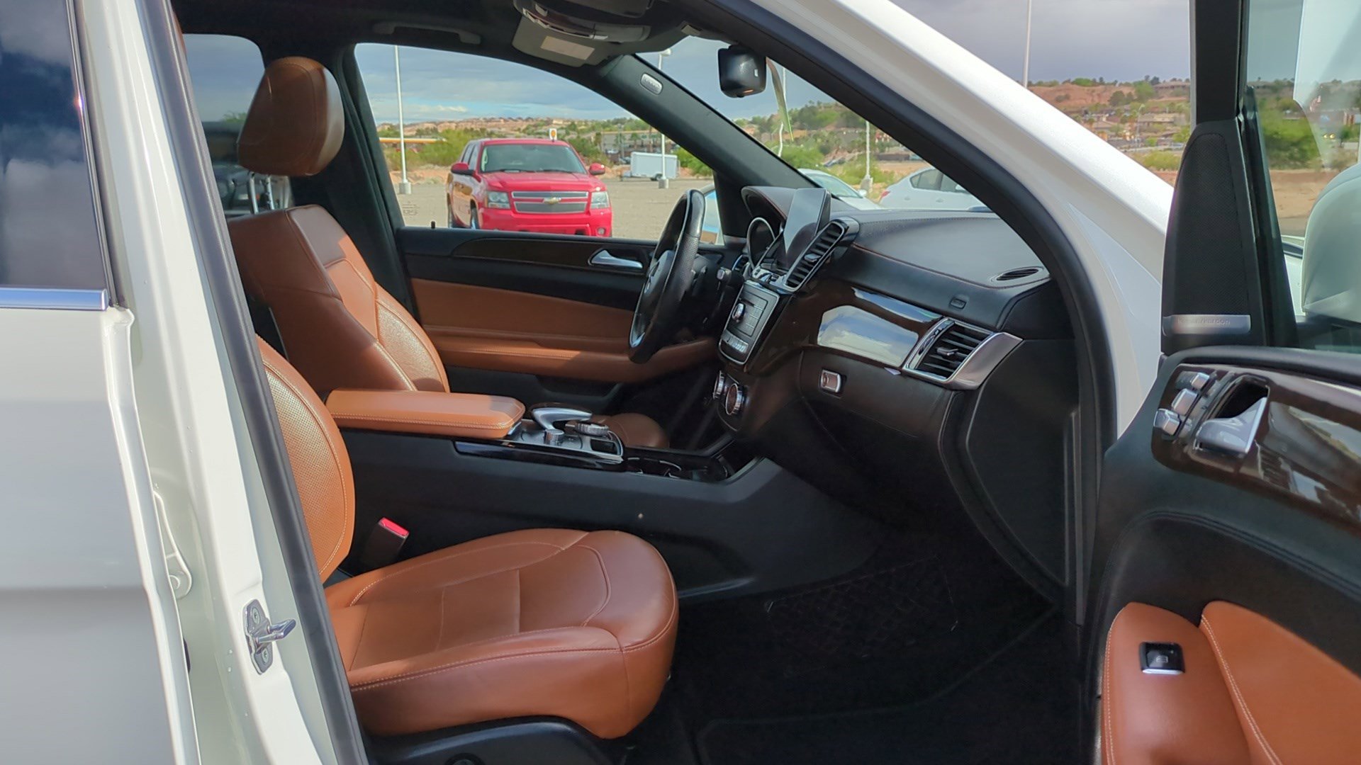 Used 2018 Mercedes-Benz GLE 350 image 32