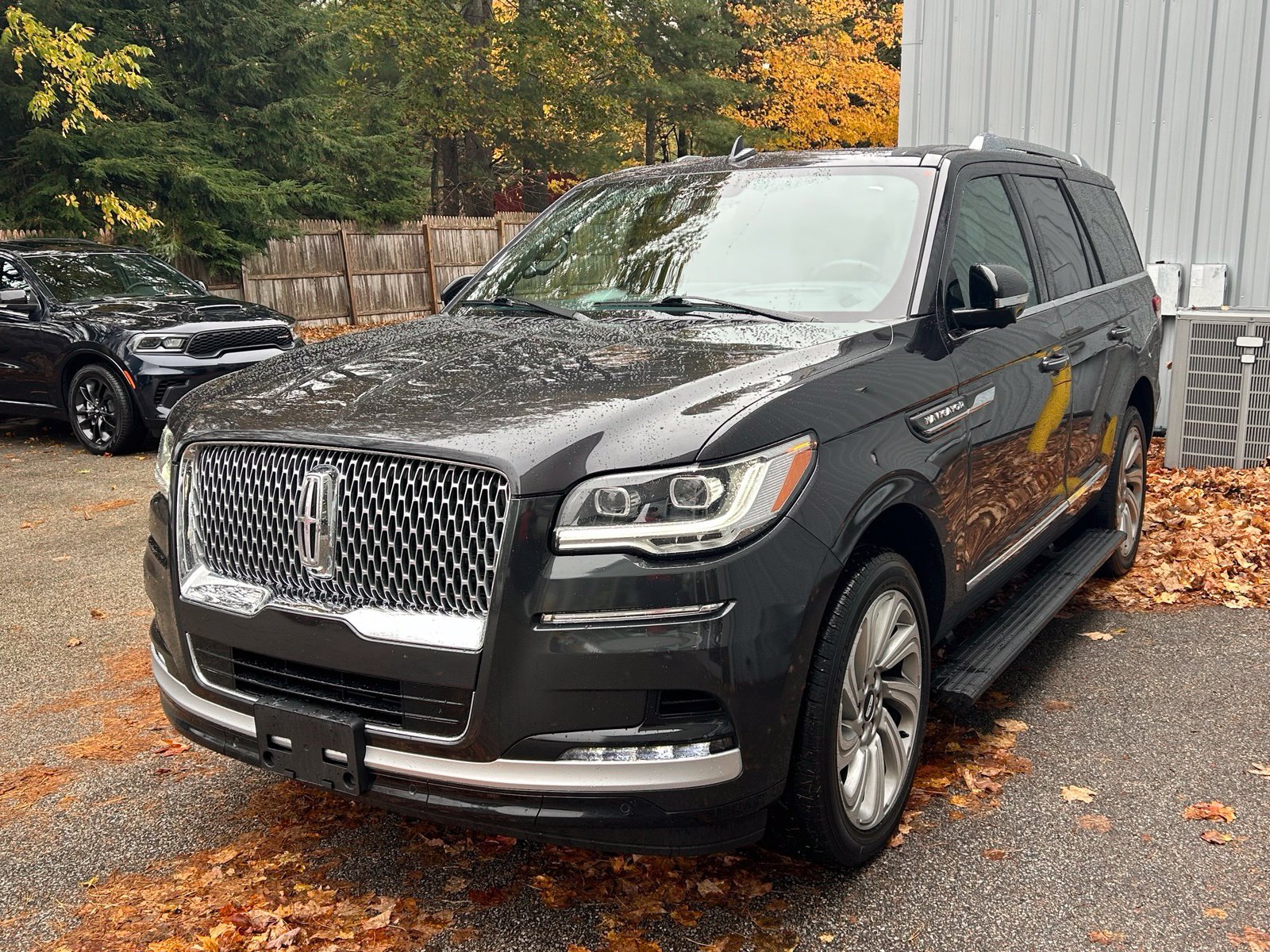 Used 2024 Lincoln Navigator Reserve AWD/4WD image 9