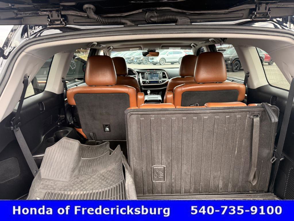Used 2017 Toyota Highlander Limited image 40