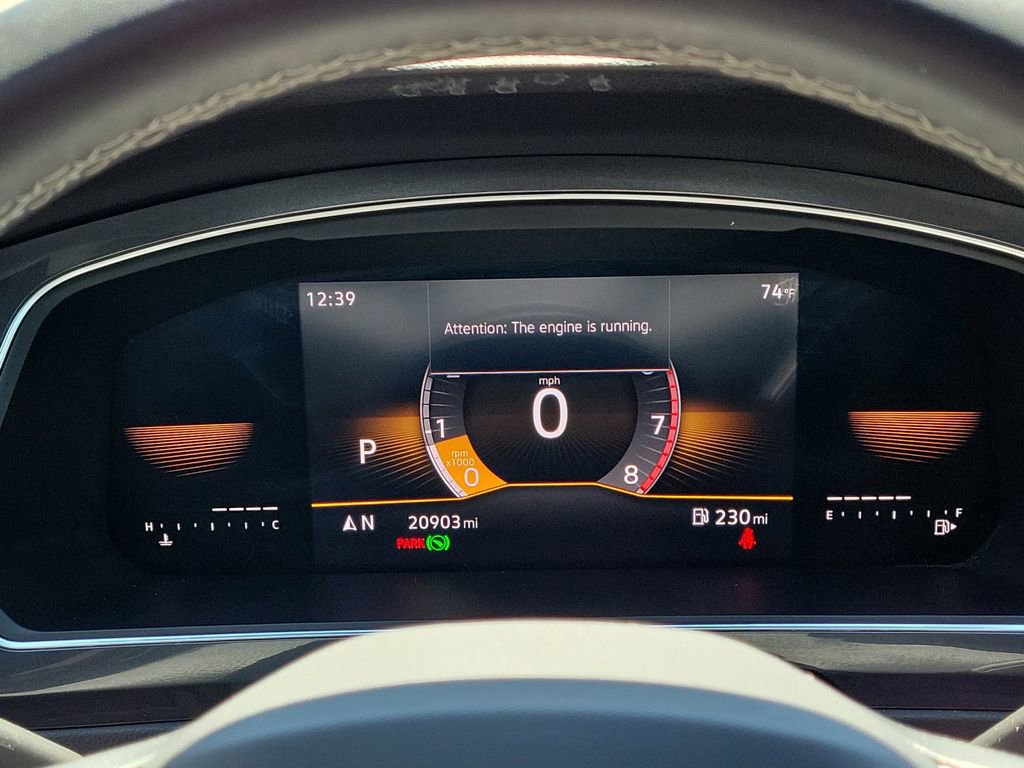 Used 2023 Volkswagen Tiguan SE R-Line image 27