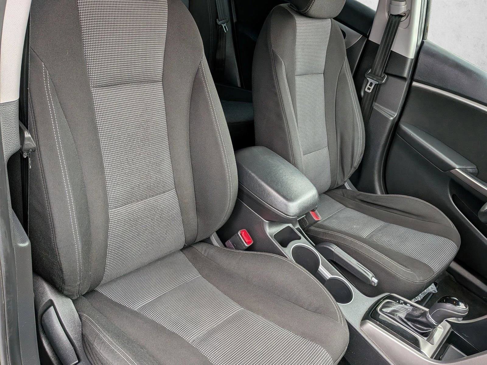Used 2013 Hyundai Elantra GT FWD image 19