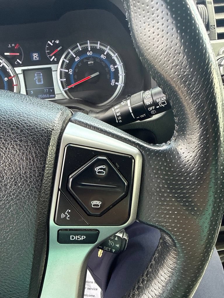 Used 2016 Toyota 4Runner SR5 AWD/4WD image 14