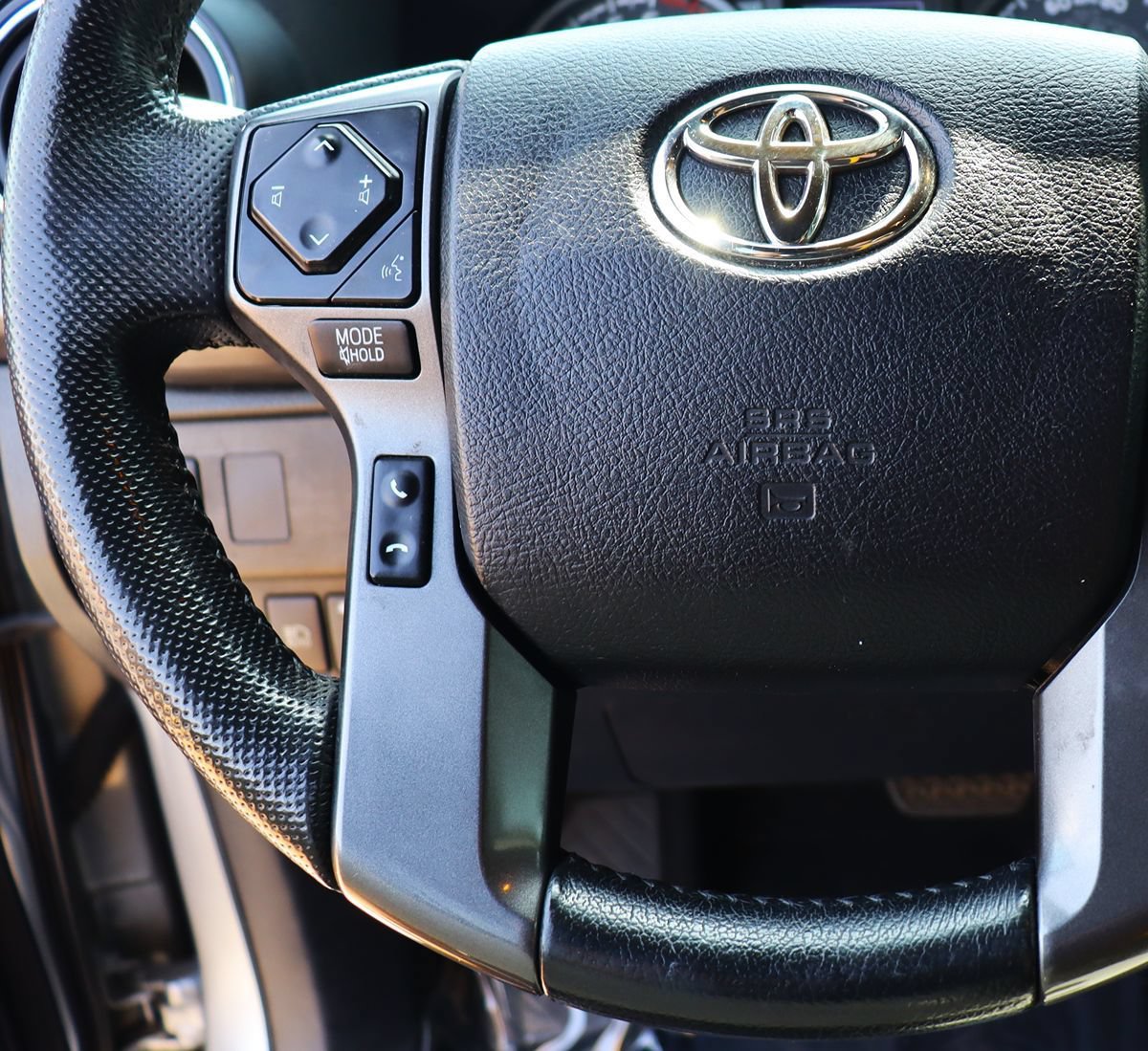 Used 2021 Toyota Tacoma TRD Off-Road w/ Technology Package AWD/4WD image 56
