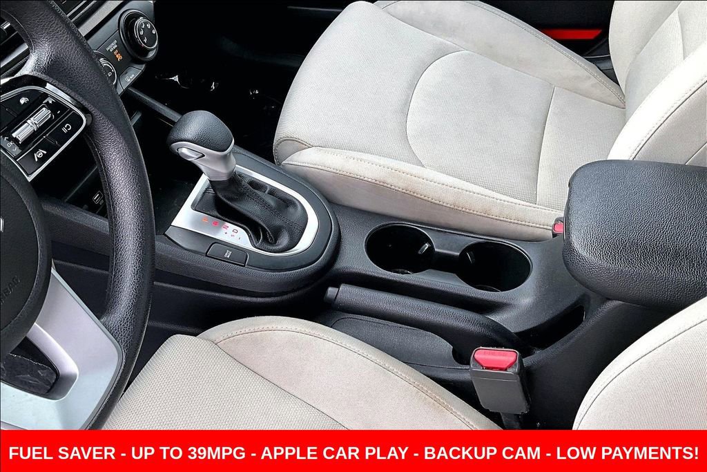 Used 2022 Kia Forte LXS w/ LXS Technology Package FWD image 17