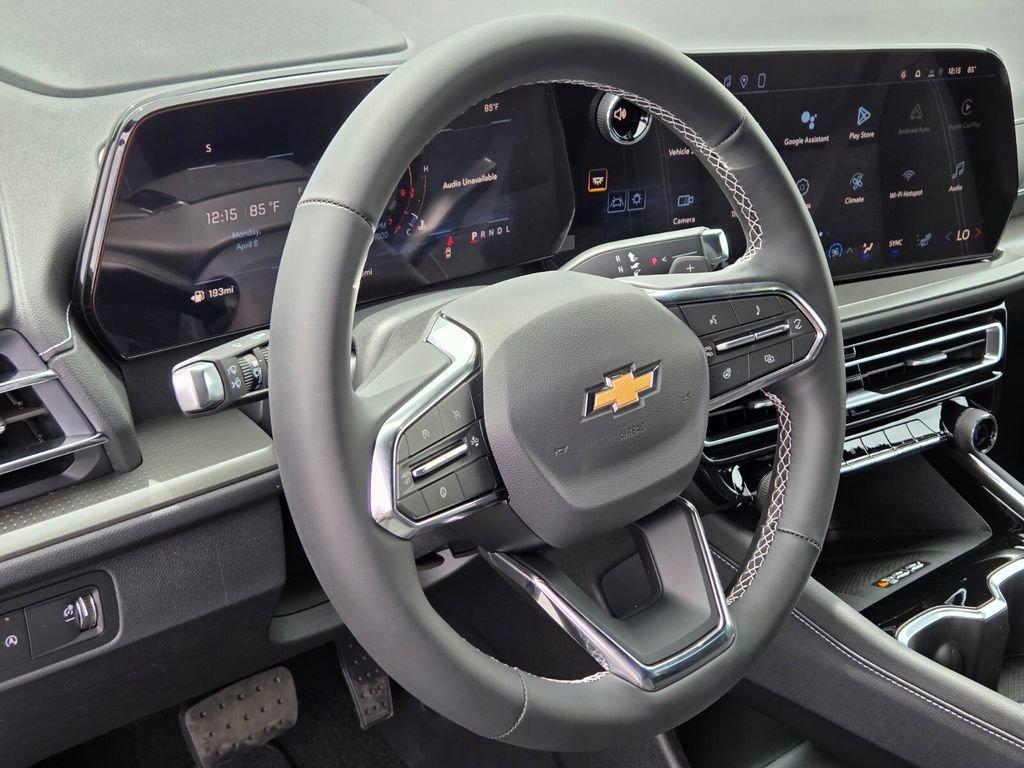 New 2026 Chevrolet Traverse LT w/ Sun and Wheel Package FWD image 12