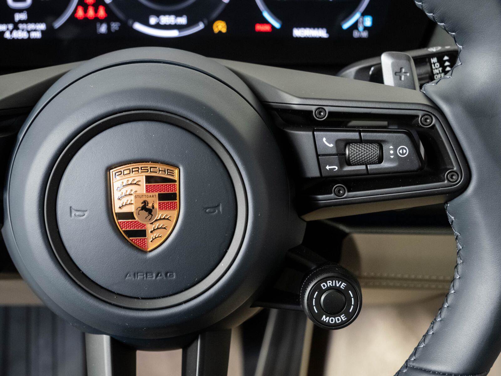 Certified 2026 Porsche Panamera 4 AWD/4WD image 11