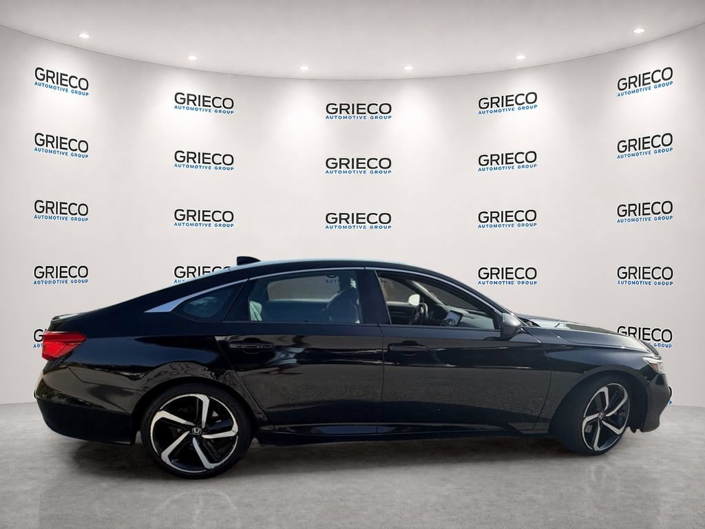 Used 2018 Honda Accord Sport image 8