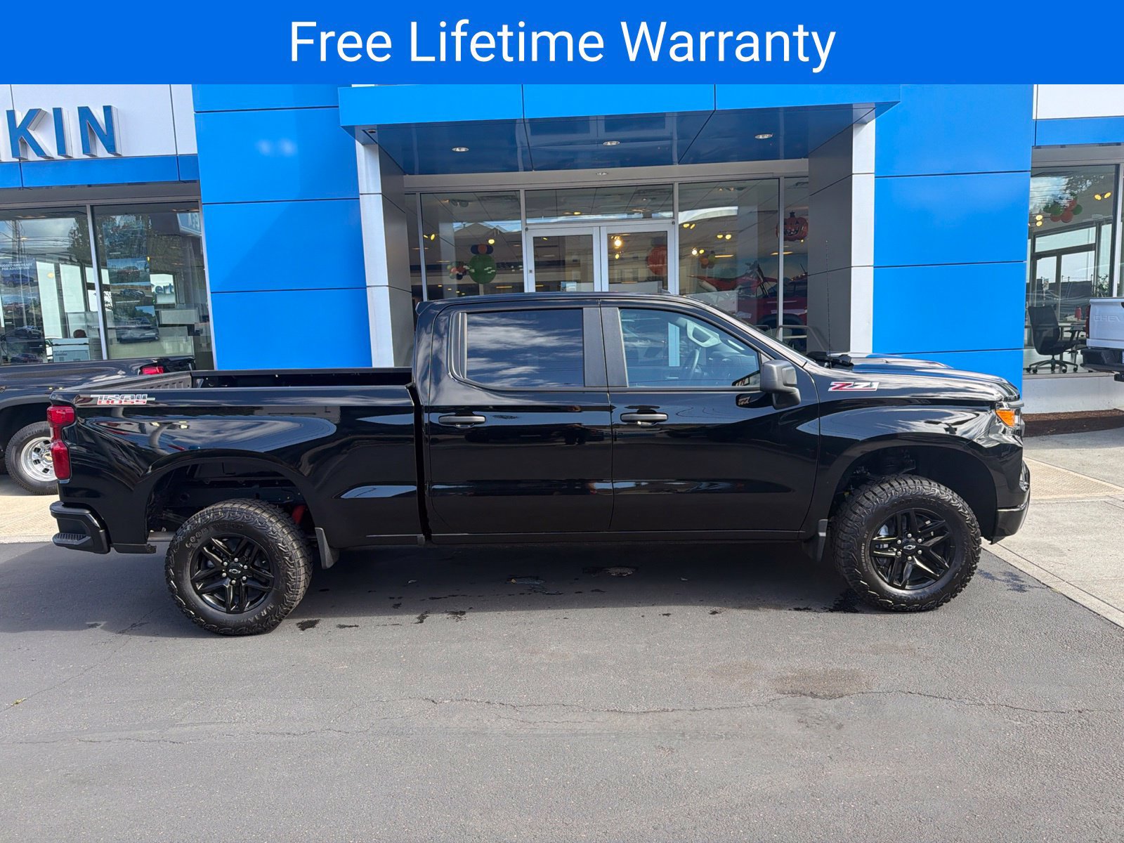 New 2026 Chevrolet Silverado 1500 Custom Trail Boss AWD/4WD image 5