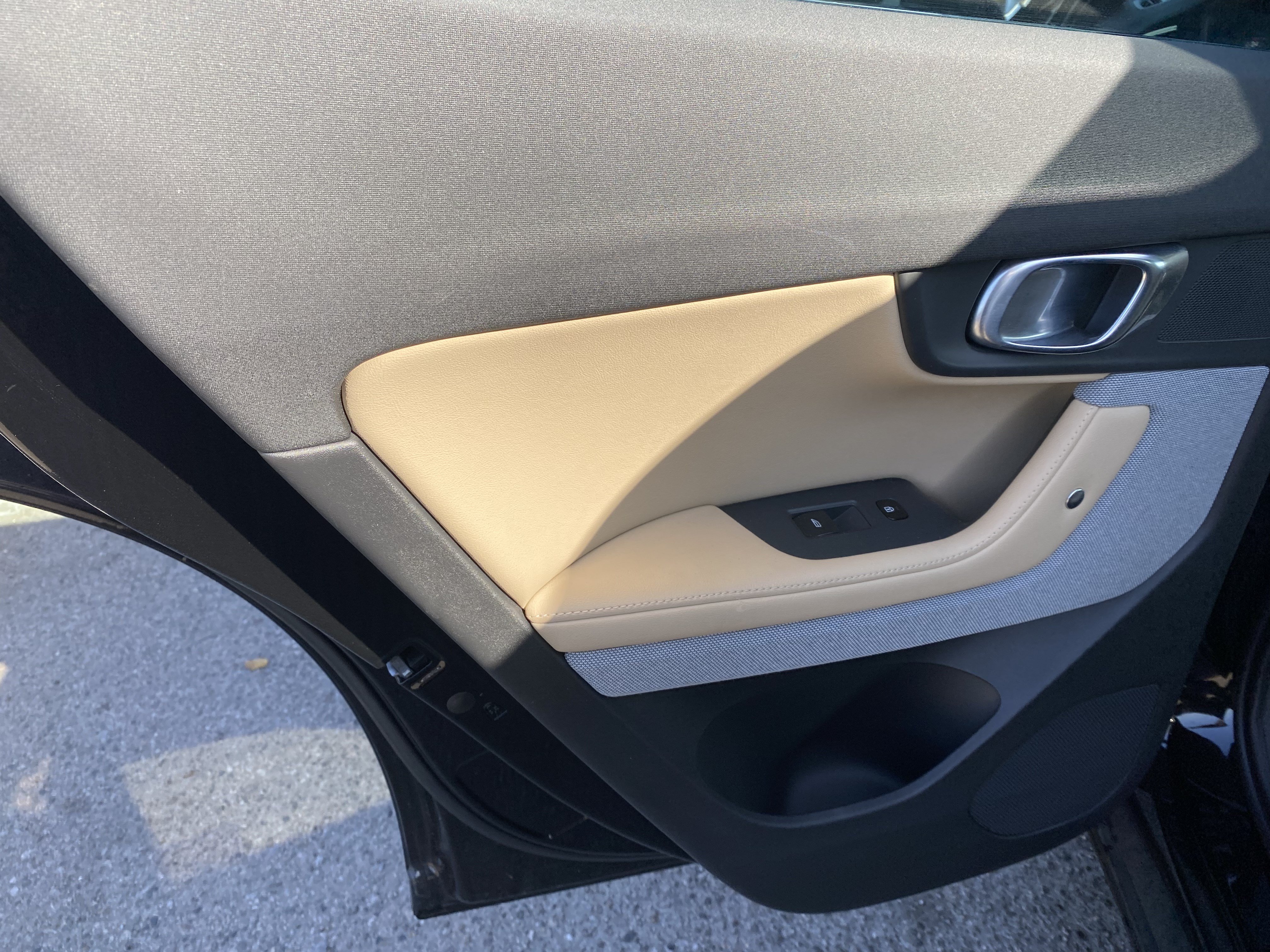 Used 2022 Polestar Polestar 2 w/ Plus Package AWD/4WD image 23