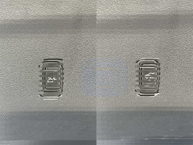 Used 2023 GMC Yukon XL AT4 w/ AT4 Premium Package image 14