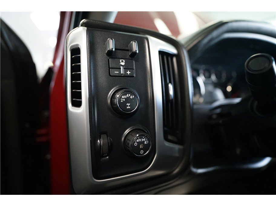 Used 2018 GMC Sierra 1500 SLT w/ SLT Premium Package image 18