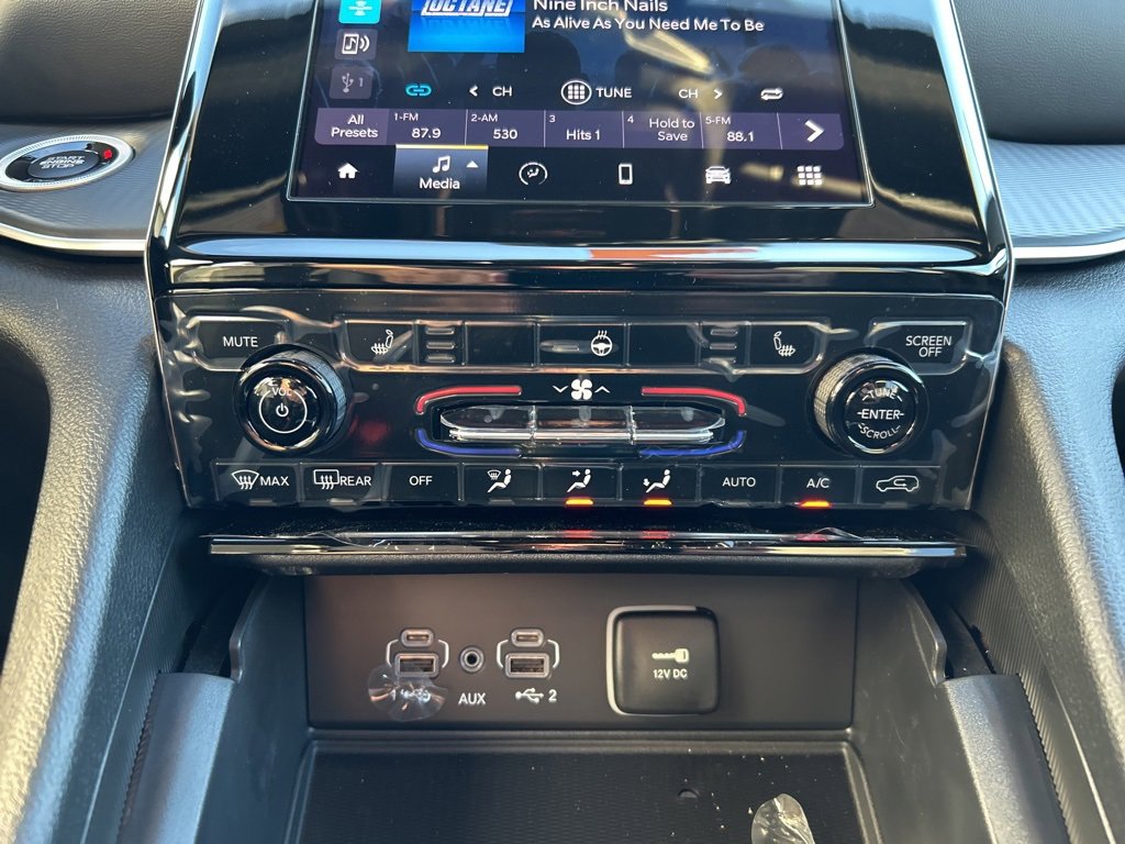 New 2025 Jeep Grand Cherokee image 12