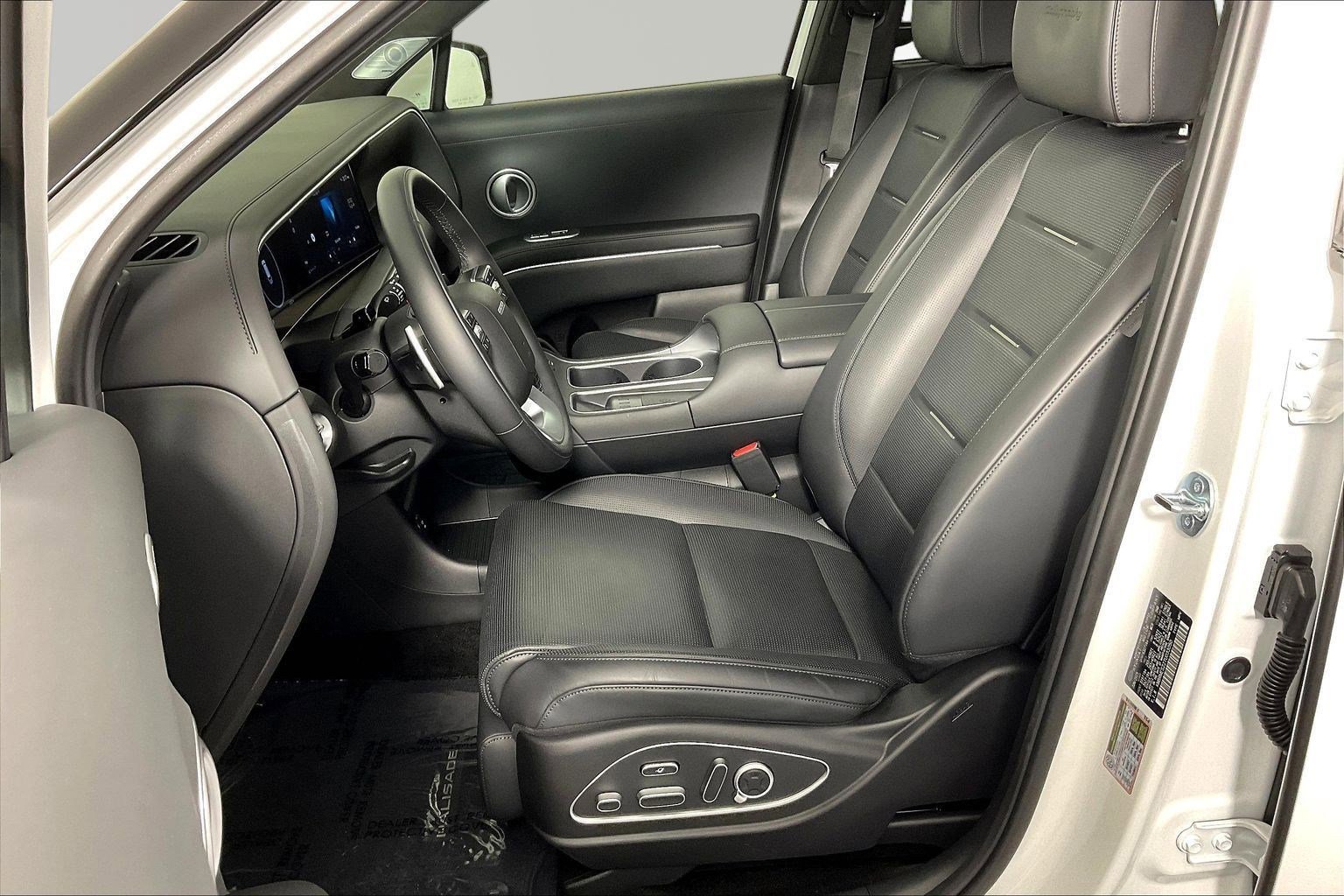 Used 2026 Hyundai Palisade Calligraphy image 21