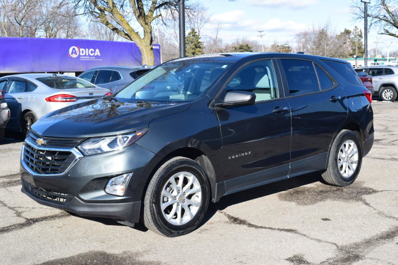 Used 2020 Chevrolet Equinox LS w/ LS Convenience Package image 4