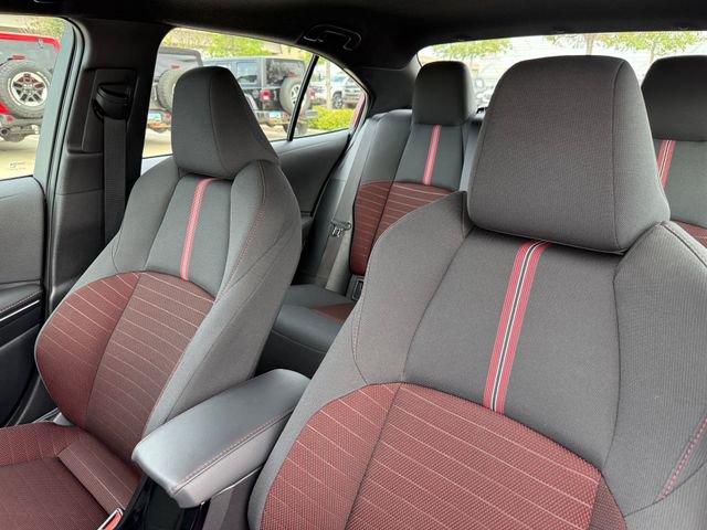 Used 2025 Toyota Corolla SE image 11