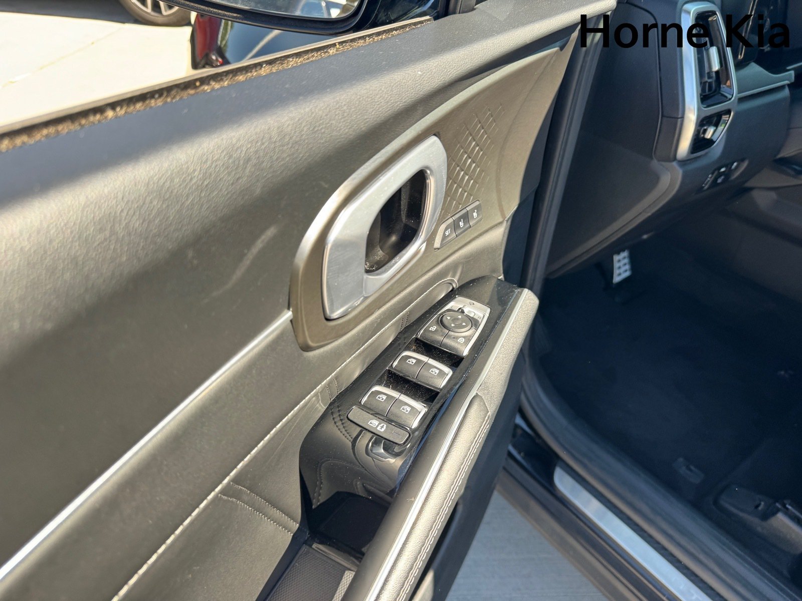 Certified 2023 Kia Sorento SX AWD/4WD image 11