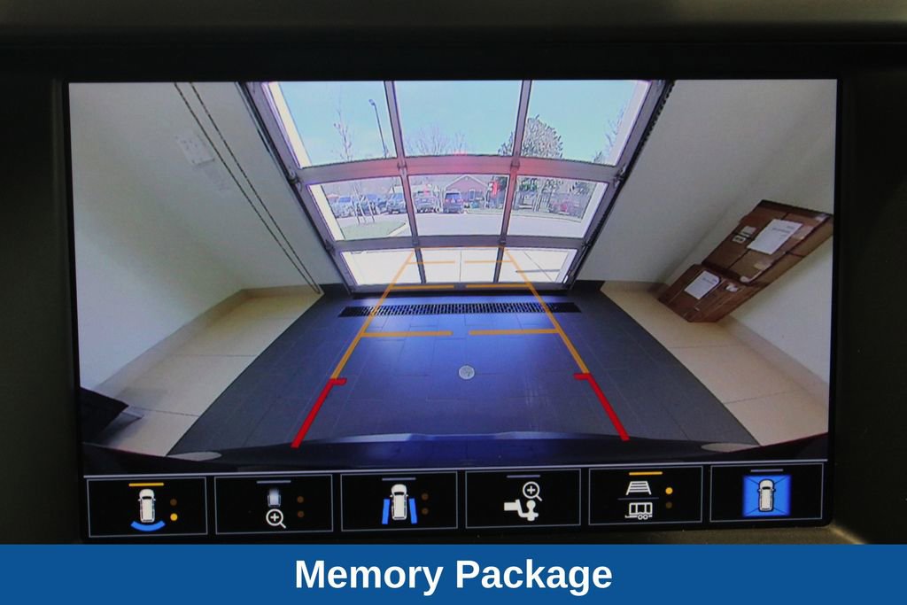 Used 2023 GMC Acadia AT4 w/ Technology Package image 19