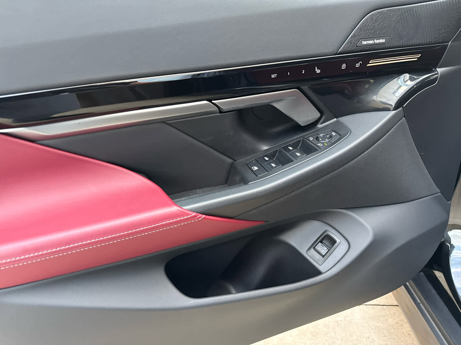 Certified 2024 BMW 530i xDrive w/ Premium Package image 14