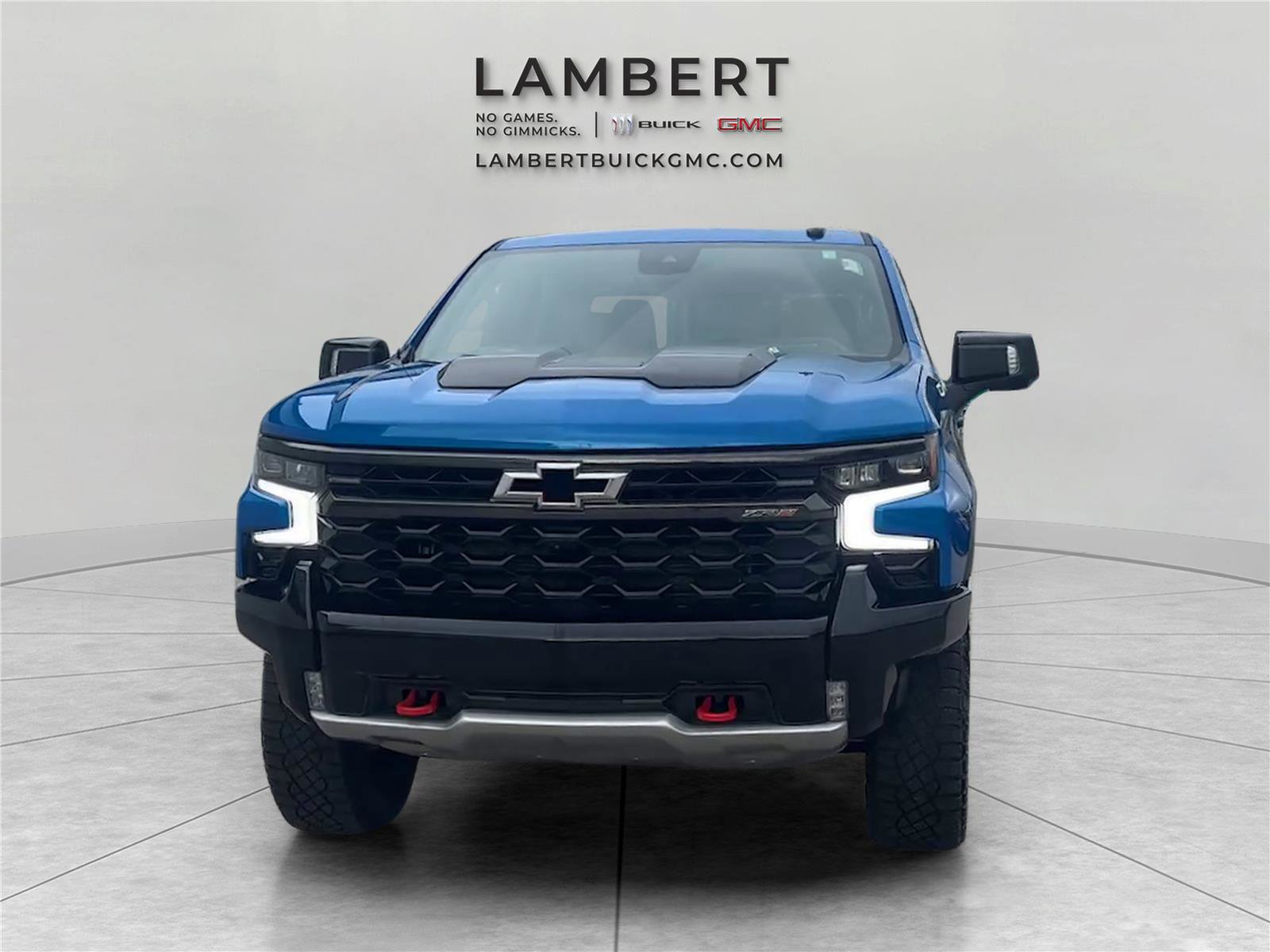 Used 2023 Chevrolet Silverado 1500 ZR2 w/ Technology Package image 8