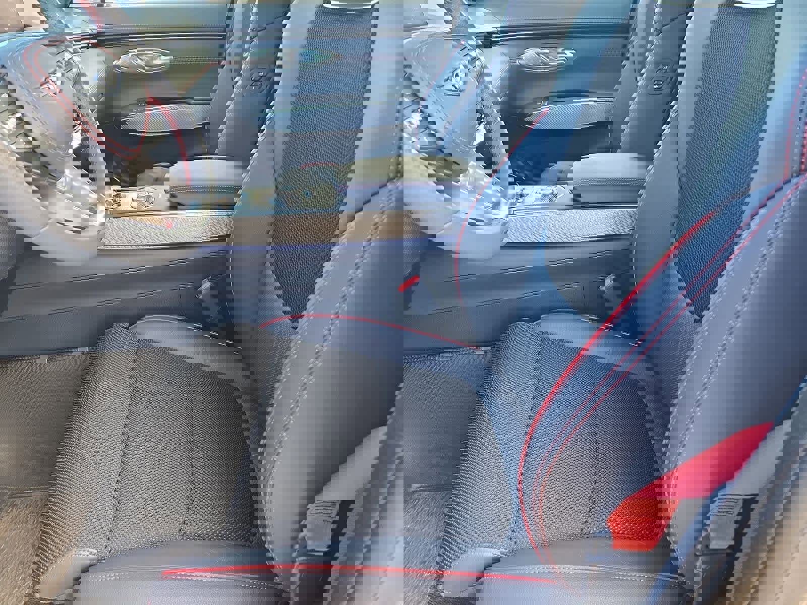 Used 2023 Genesis GV70 2.5T w/ Sport Prestige Package image 15