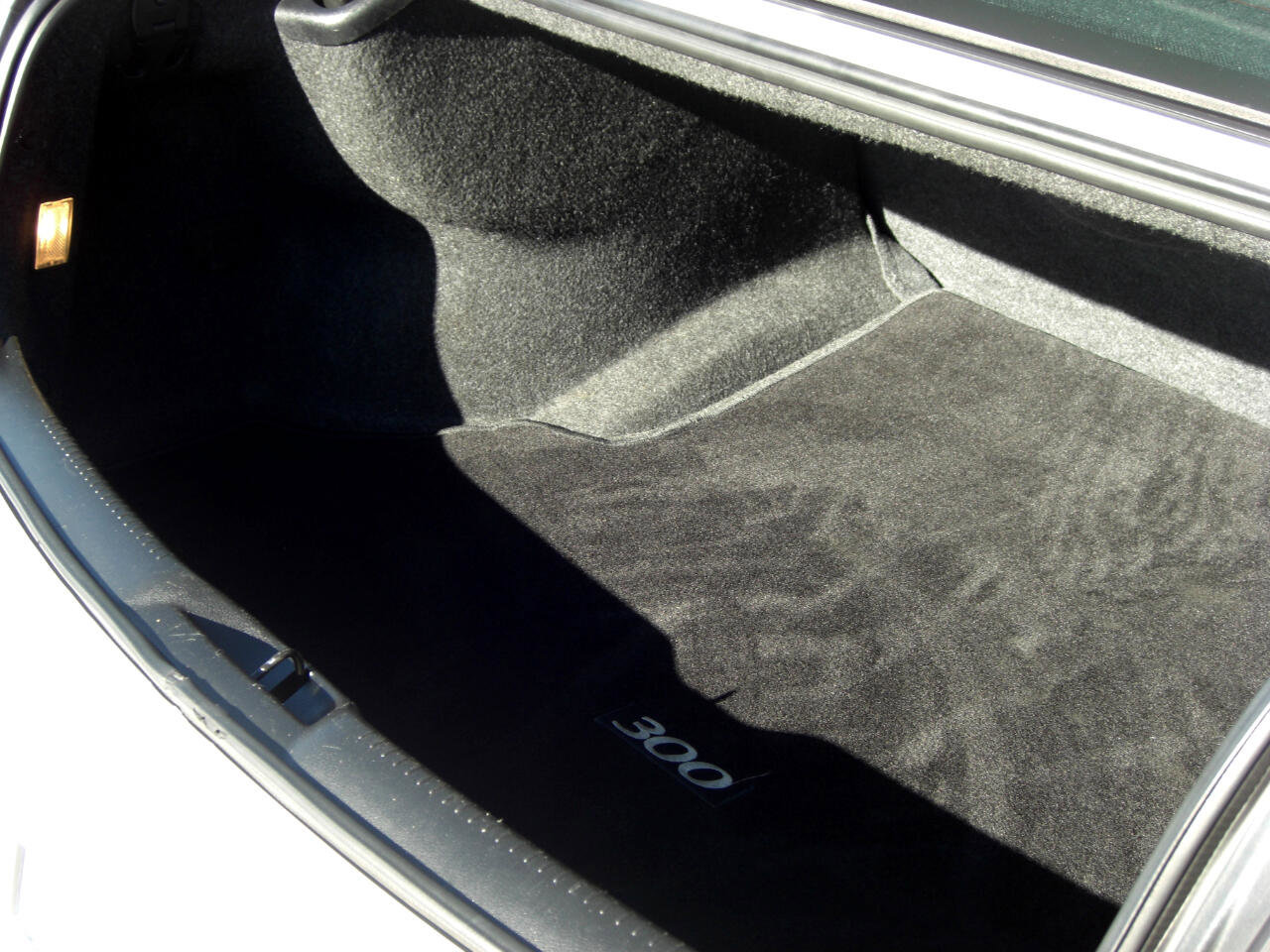 Used 2016 Chrysler 300 C image 13