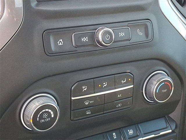 Used 2025 Chevrolet Silverado 2500 Custom image 12