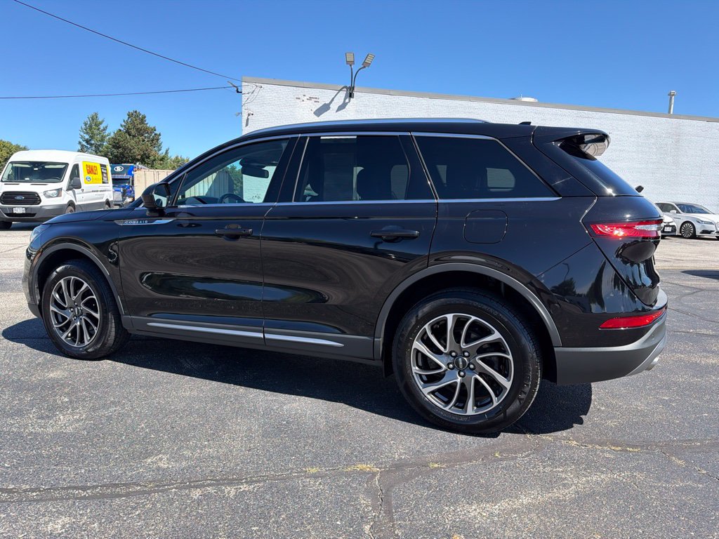 Used 2020 Lincoln Corsair AWD w/ Equipment Group 101A image 9