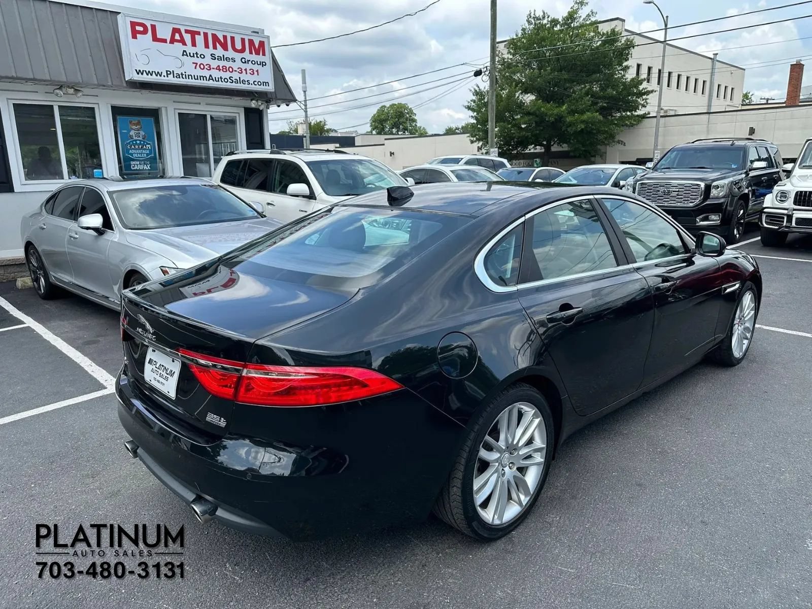 Used 2016 Jaguar XF Prestige AWD/4WD image 4