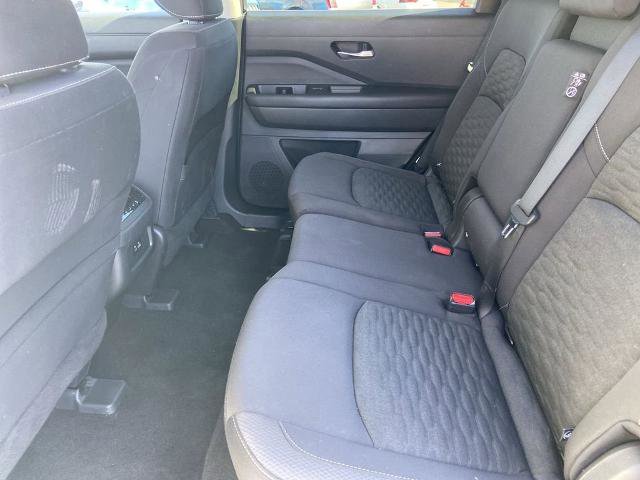 Used 2022 Nissan Pathfinder S image 20