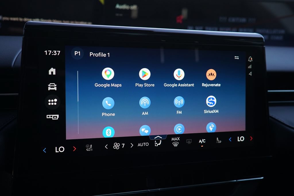 New 2026 Lincoln Nautilus Reserve AWD/4WD image 17