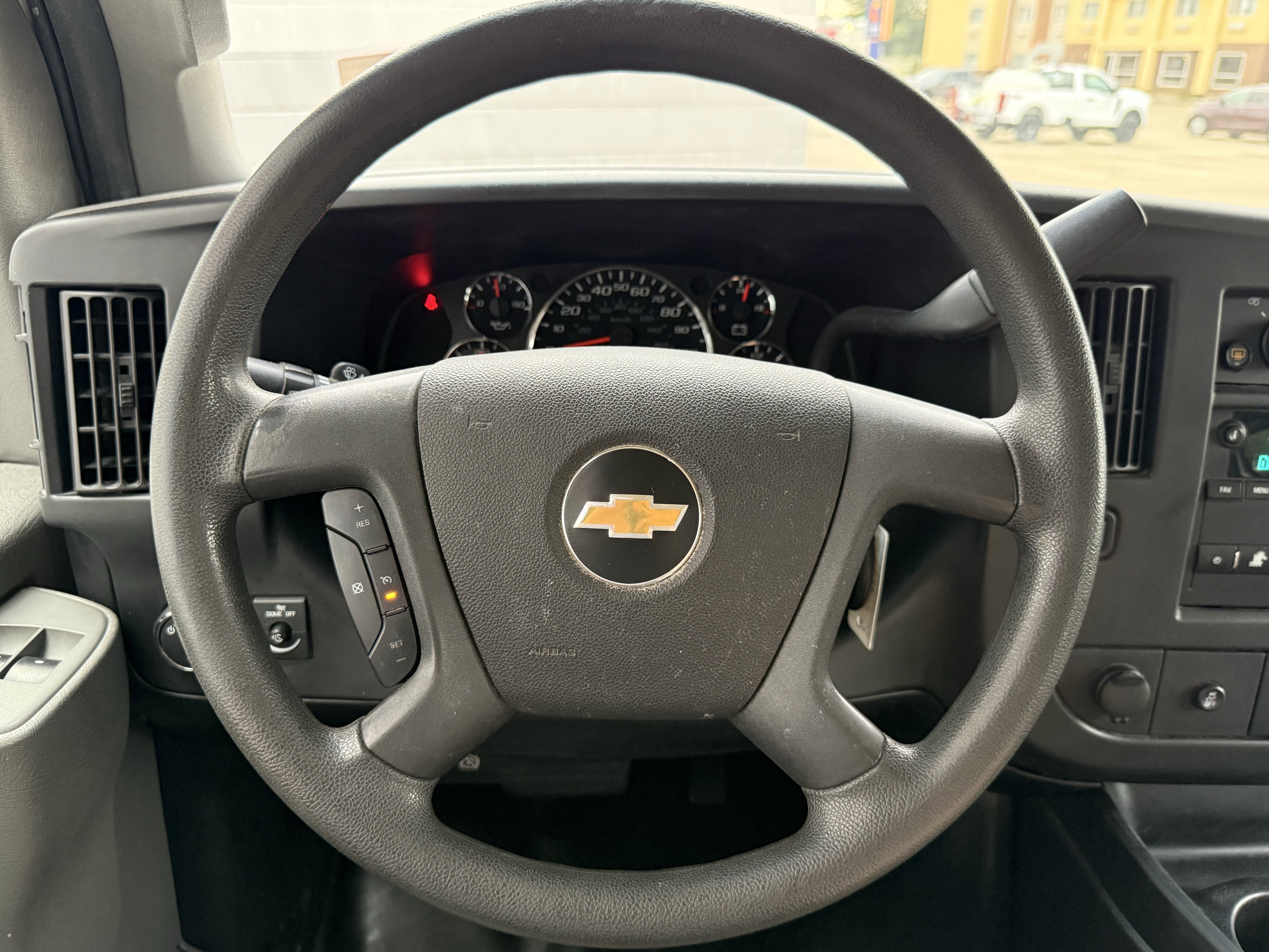 Used 2017 Chevrolet Express 2500 Extended image 14