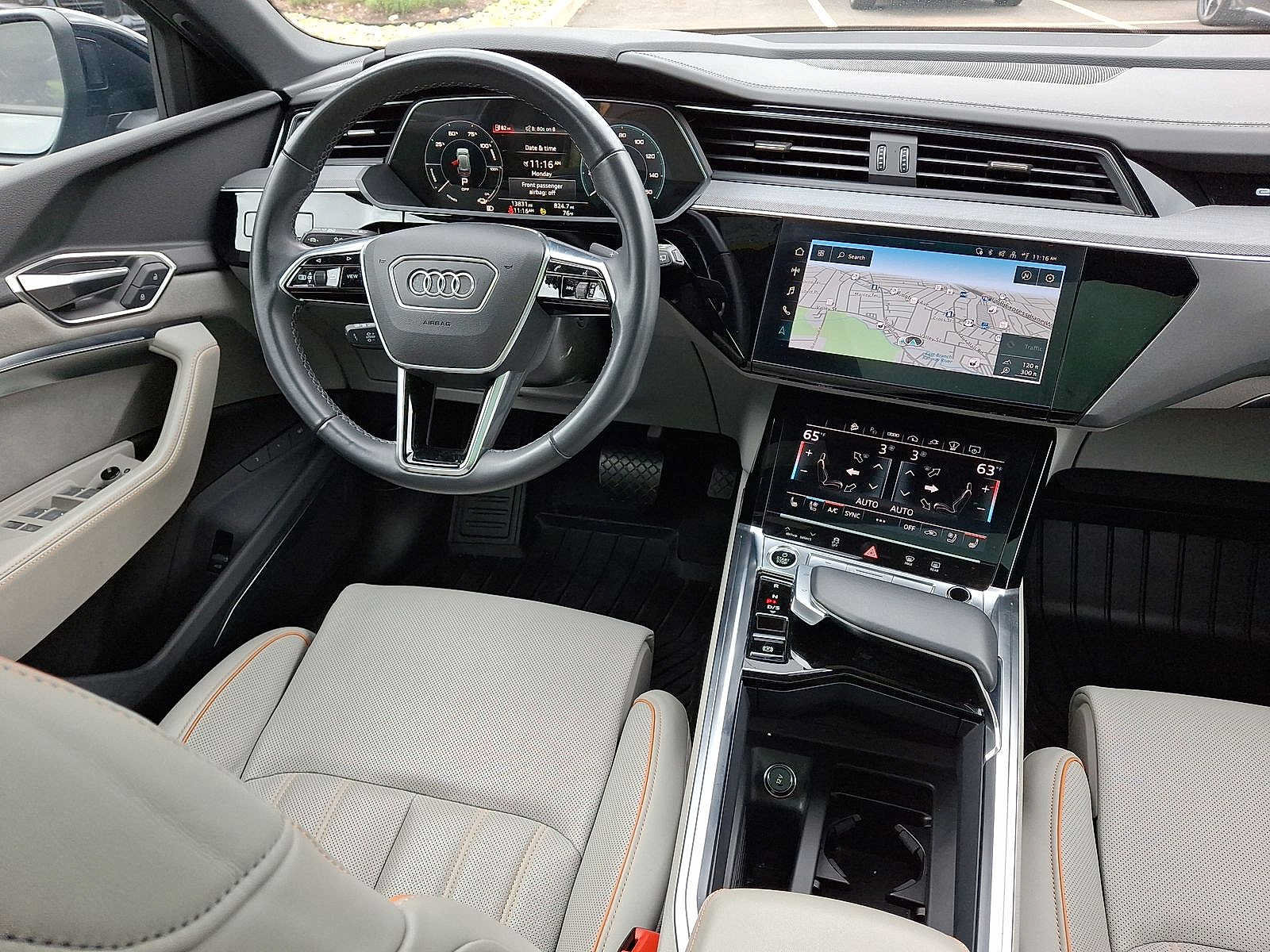 Used 2024 Audi Q8 e-tron Prestige AWD/4WD image 15
