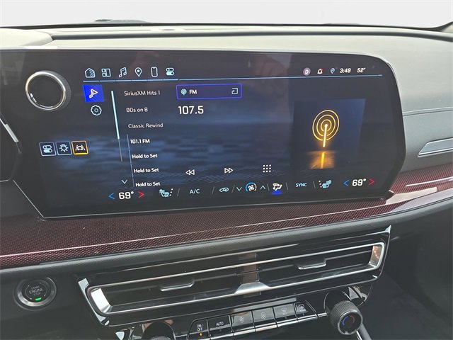 Used 2025 Chevrolet Traverse Z71 w/ Driver Confidence Package image 24