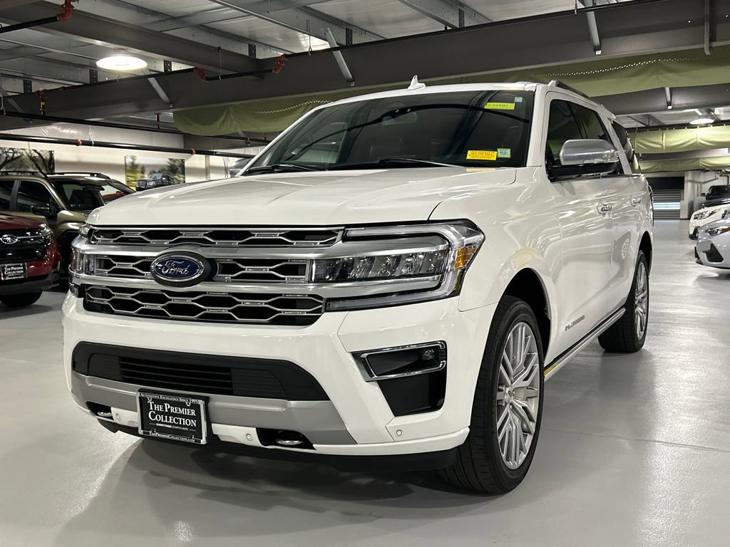 Used 2023 Ford Expedition Platinum AWD/4WD image 5
