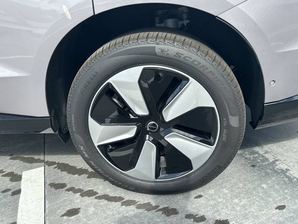 New 2026 Volvo EX90 Plus RWD image 10